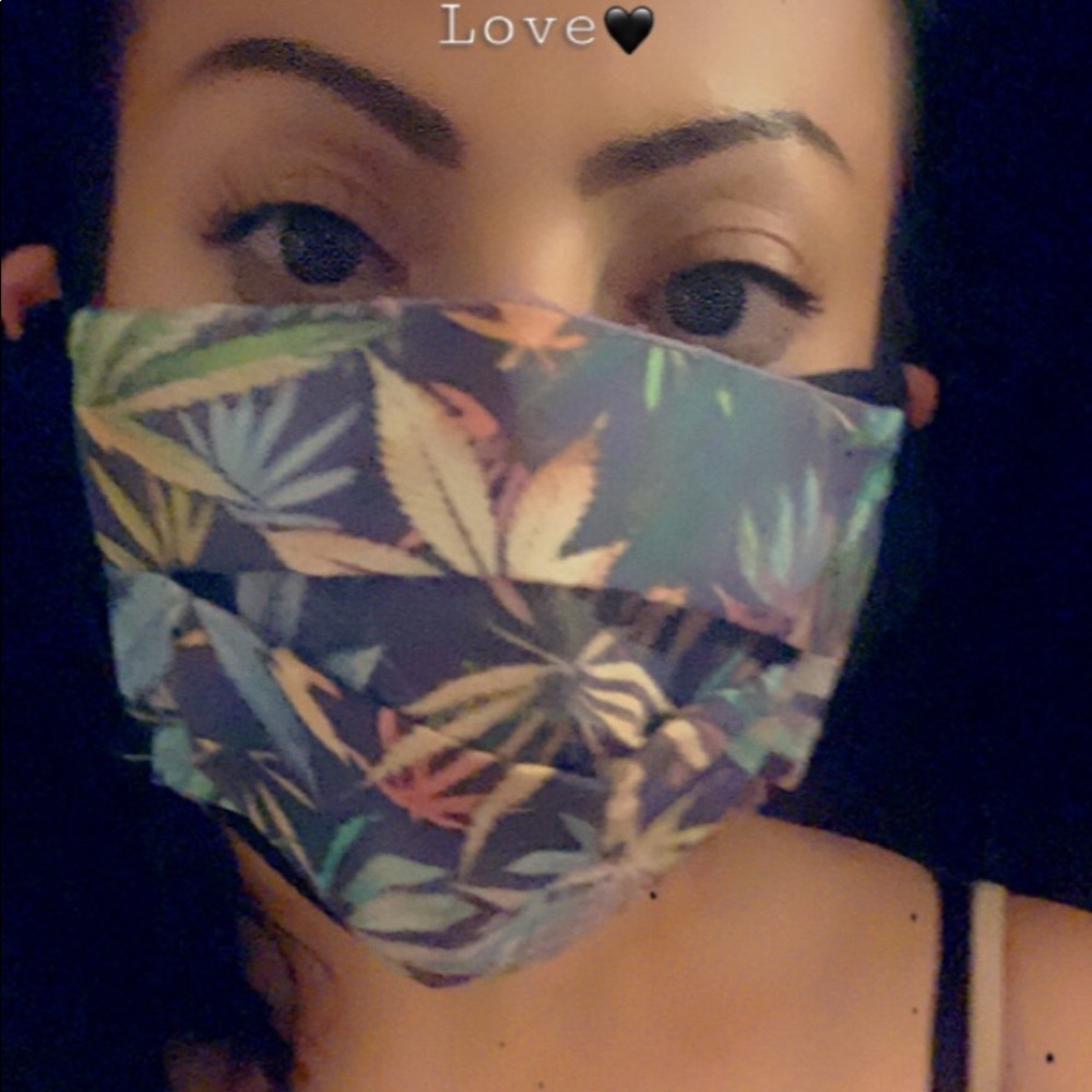 Facemask with filter 420